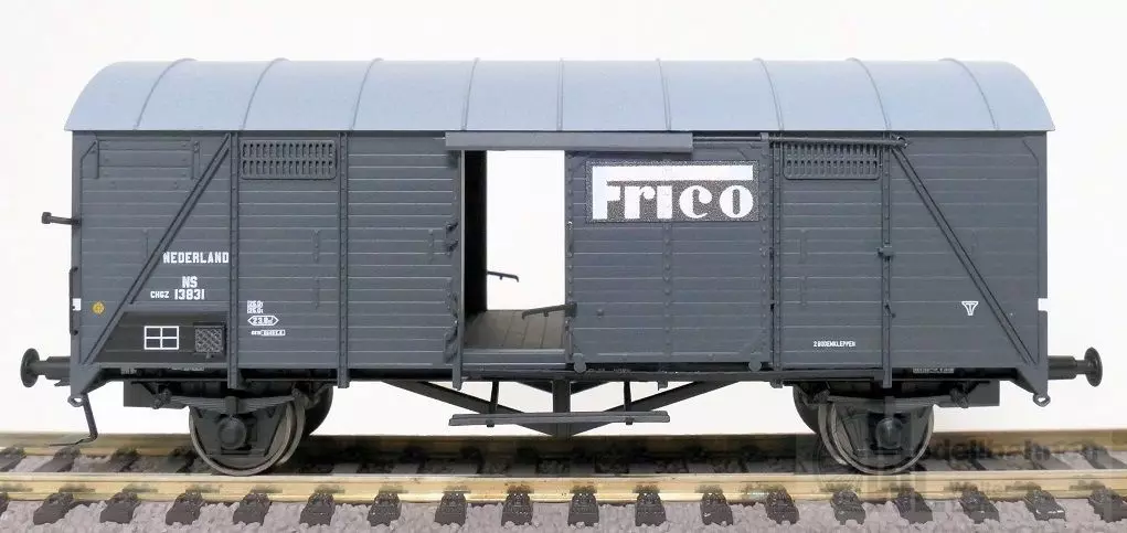 Exact Train 23403 - Güterwagen gedeckt NS Ep.III CHGZ mit Frico Beschriftung H0/GL