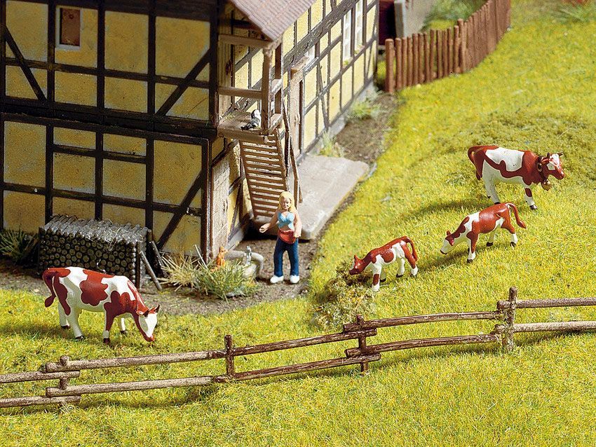 Noch 33010 - Rundholzzaun N 1:160