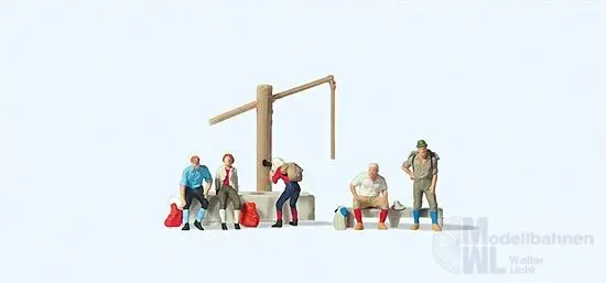 Preiser 79161 - Rastende am Dorfbrunnen N 1:160