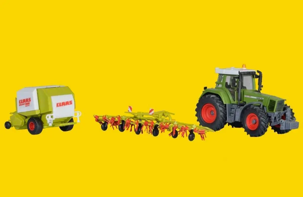 Kibri 12233 - FENDT Traktor mit Anbaugeräten H0 1:87