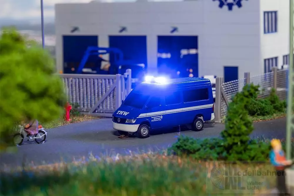 Faller 161427 - Mercedes-Benz Sprinter THW mit Blaulicht HERPA H0 1:87