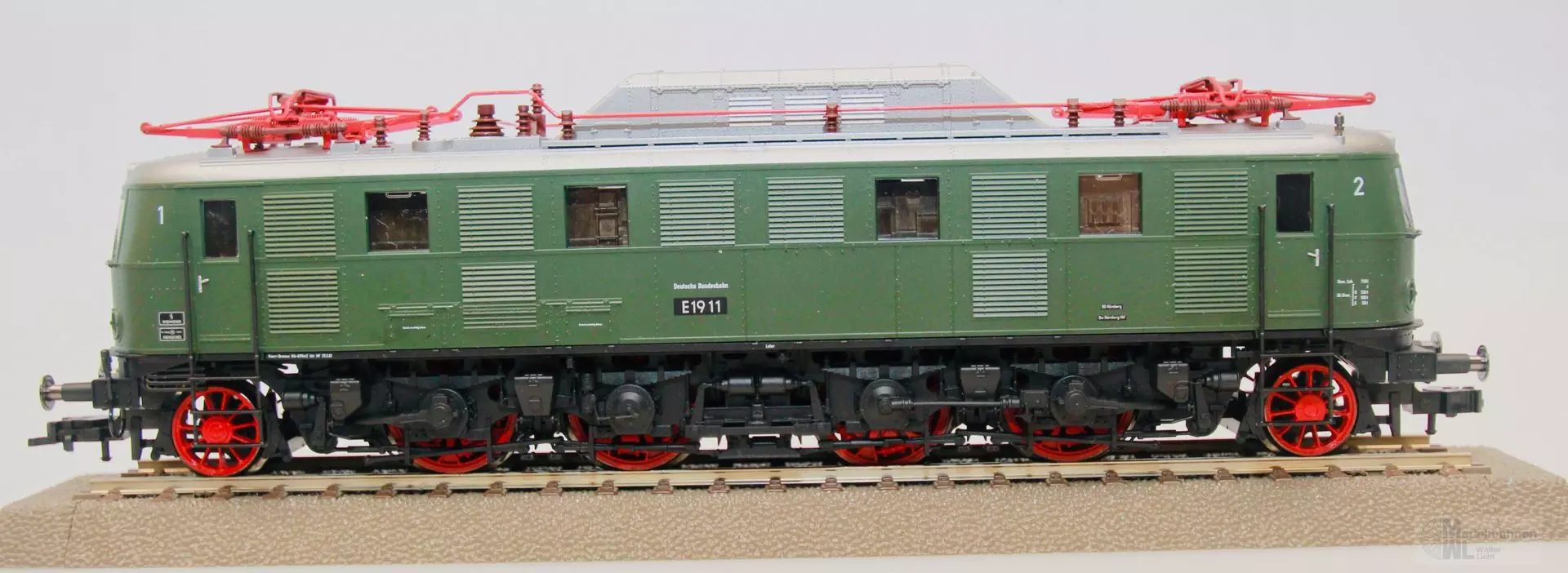 Fleischmann 4318 - Fleischmann - E-Lok E19 11 DB Ep.III grün DEFEKT H0/GL