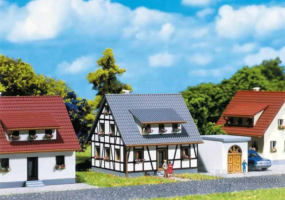 Faller 282760 - Fachwerkhaus Z 1:220