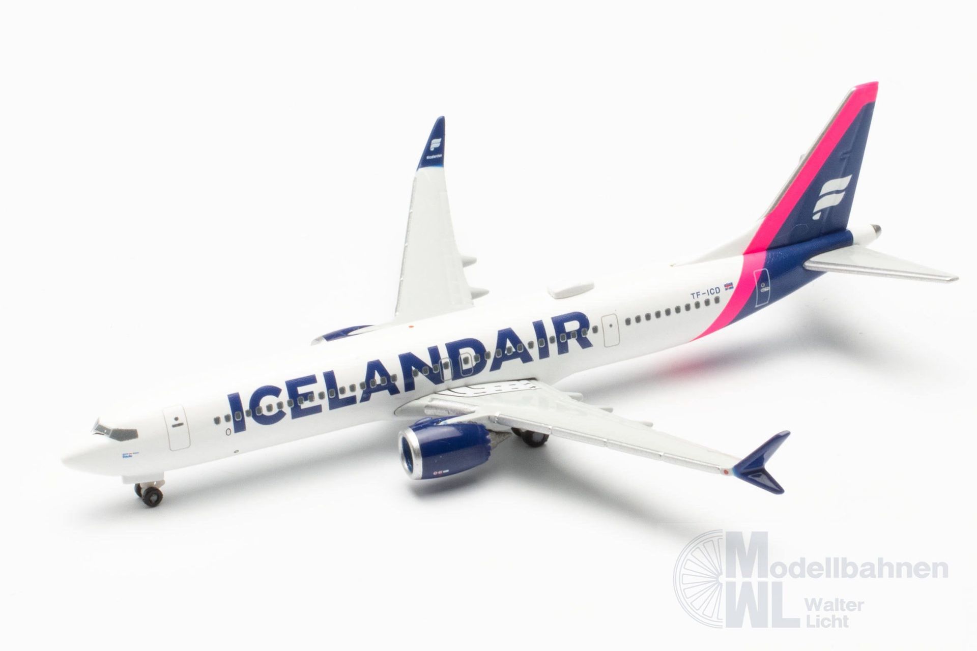 Herpa 537476 - Boeing 737 Max 9 Icelandair magenta 1:500