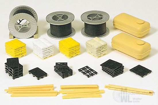 Preiser 17111 - Kabelrollen Paletten und Sackstüzen H0 1:87 Preiser 17111 - Kabelrollen Paletten und Sackstüzen H0 1:87