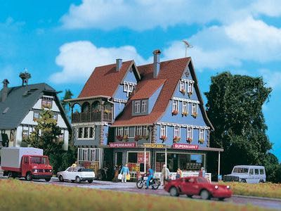 Vollmer 43660 - Supermarkt mit Inneneinrichtung und Beleuchtung H0 1:87