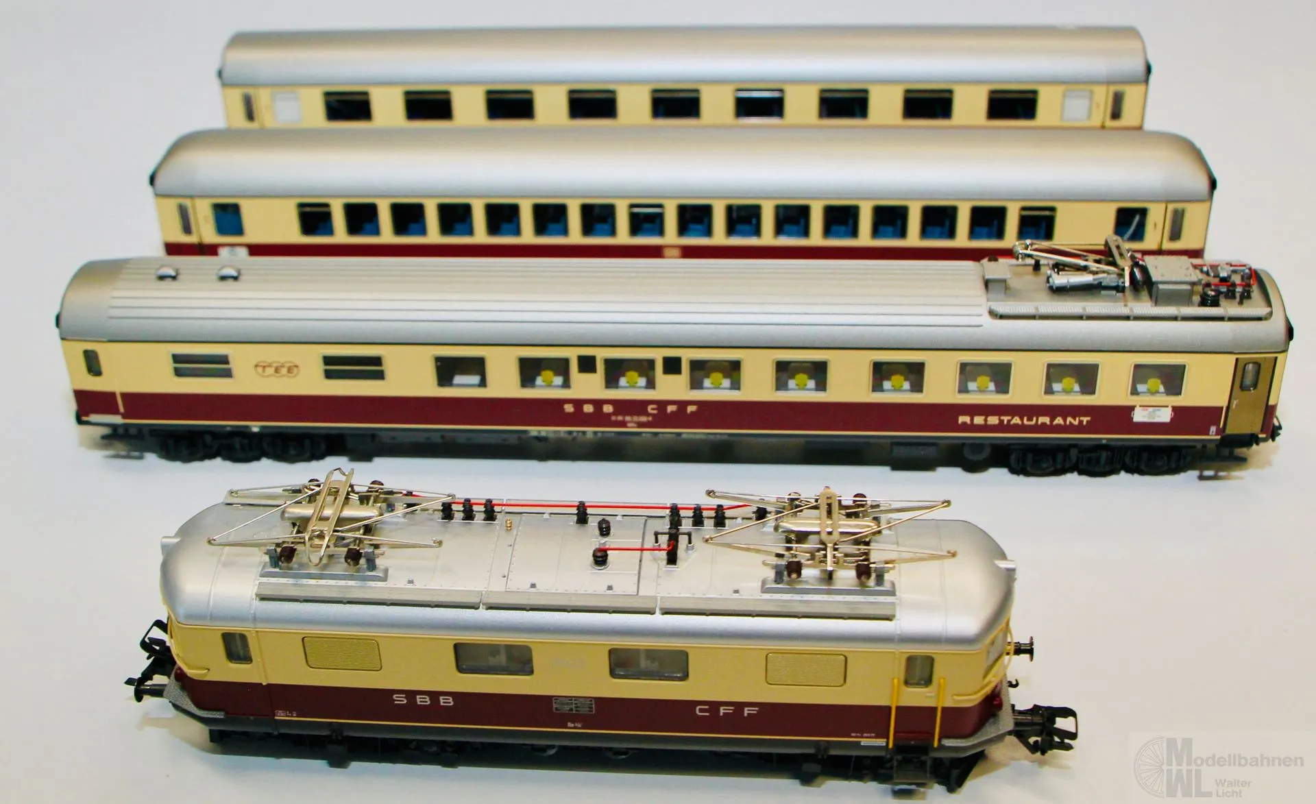 Märklin 26557 - MÄRKLIN - TEE-Schnellzug Bavaria SBB /DB Ep.IV 4.tlg. H0/WS mfx Sound