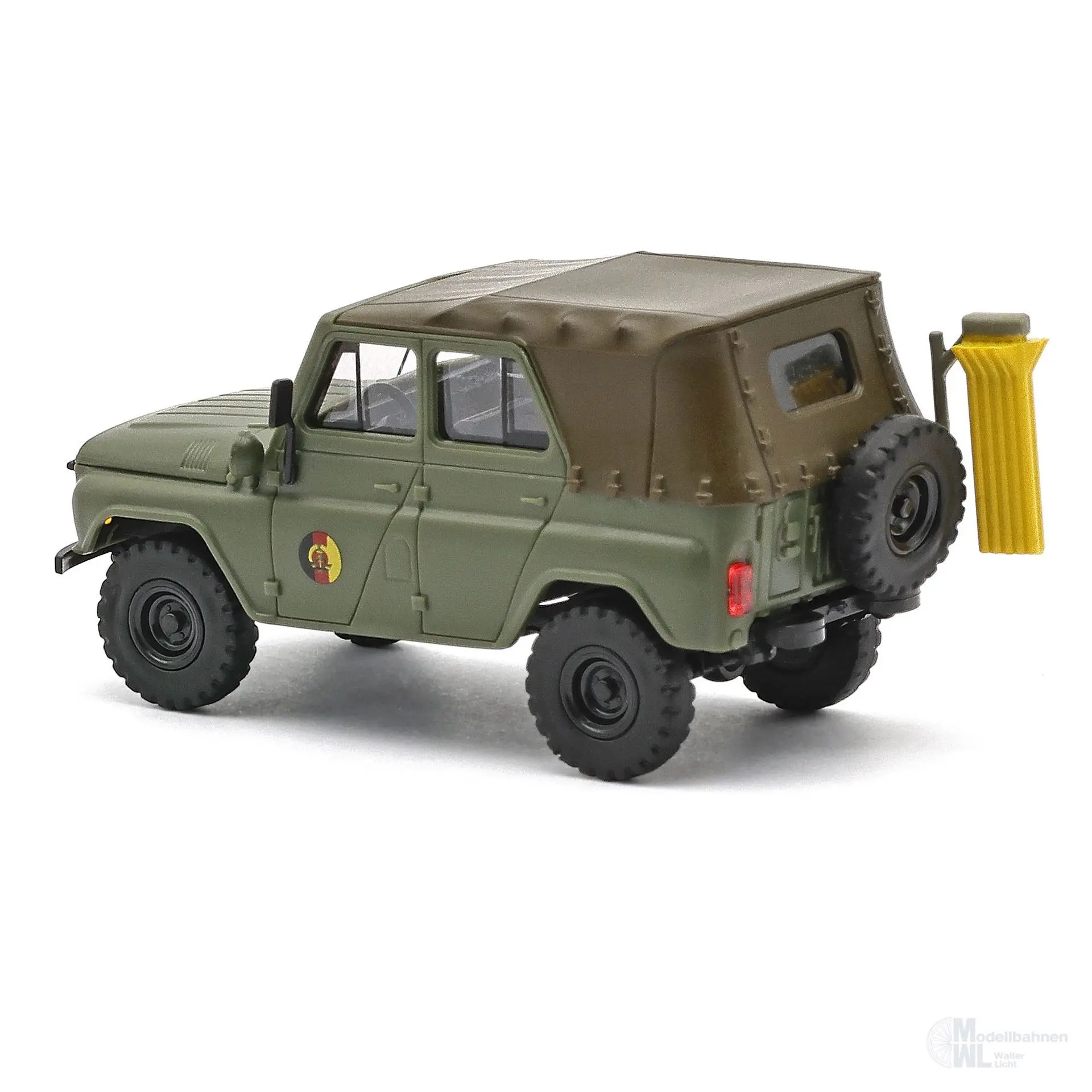 Busch 52124 - UAZ 469 NVA BAujahr 1972 H0 1:87