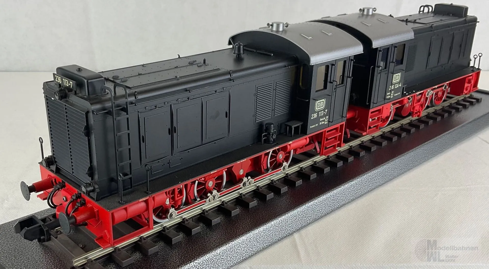 Märklin 5530 - MÄRKLIN - Diesellok BR 236 113-7 und 236 124-4 DB Ep.IV  Spur 1 