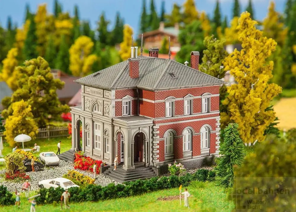 Faller 232213 - Verwaltungsgebäude N 1:160