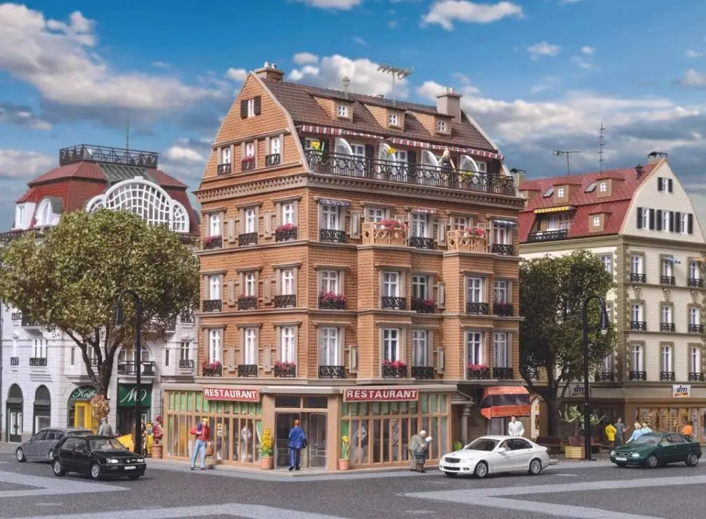 Vollmer 43781 - Restaurant mit Inneneinrichtung und LED Beleuchtung H0 1:87