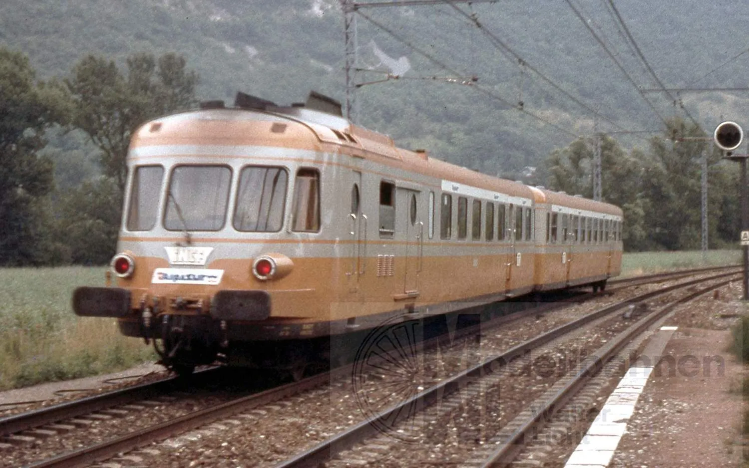 Jouef 2463 - Triebwagen RGP ENCF Ep.IV mit Beiwagen grau/orange H0/GL