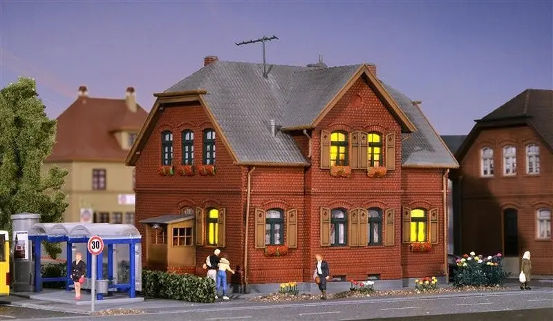 Kibri 38717 - Haus Maybach H0 1:87