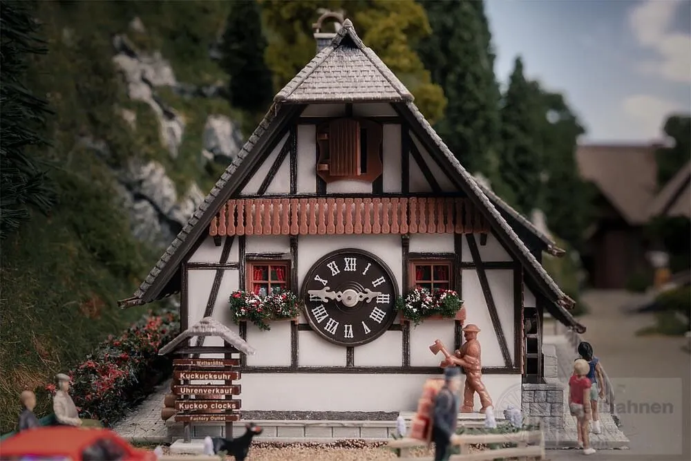 Faller 130011 - Jubiläumsmodell 1. Weltgrößte Kuckucksuhr mit Figur H0 1:87