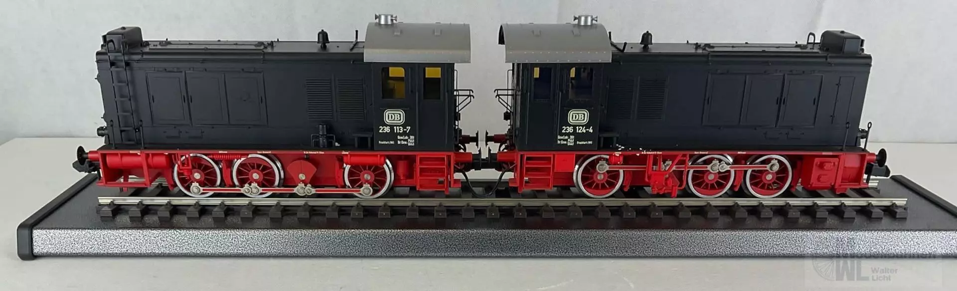 Märklin 5530 - MÄRKLIN - Diesellok BR 236 113-7 und 236 124-4 DB Ep.IV  Spur 1 