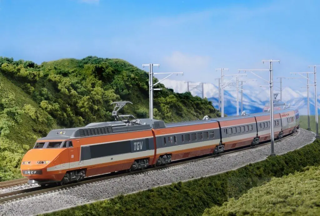Kato 10-2134 - Triebzug TGV Sud-Est SNCF Ep.IV 10.tlg. Zug 05 Rouen N 1:160
