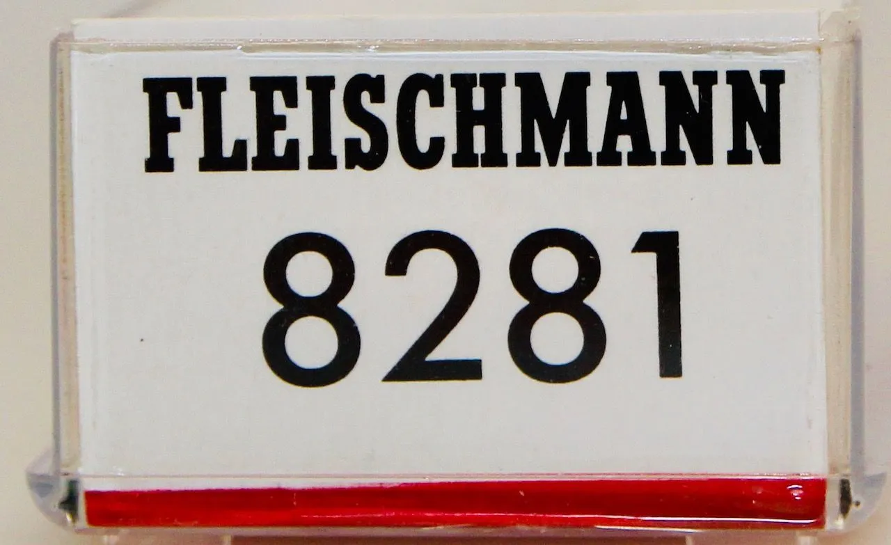 Fleischmann 8281 - FLEISCHMANN - Niederbordwagen DB beladen mit Gasröhren Ep.IV N 1:160