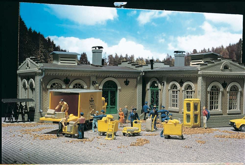 Vollmer 45131 - Deko-Set Post H0 1:87 Vollmer 45131 - Deko-Set Post H0 1:87