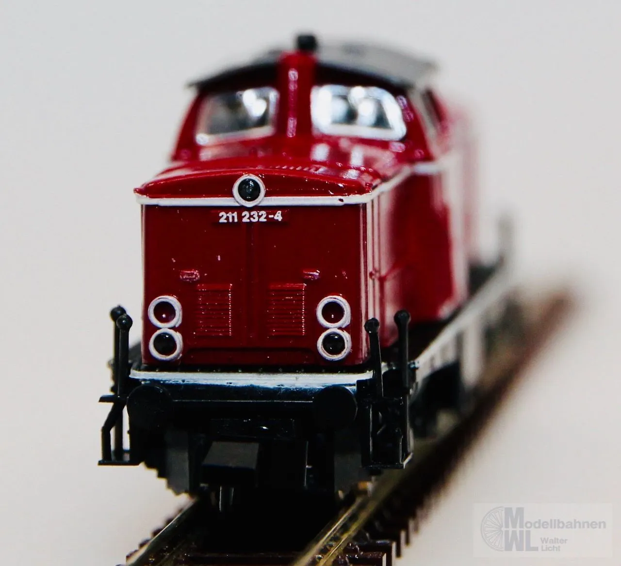 Arnold 2011 - ARNOLD - Diesellok BR 211 232-4 DB Ep.IV N 1:160