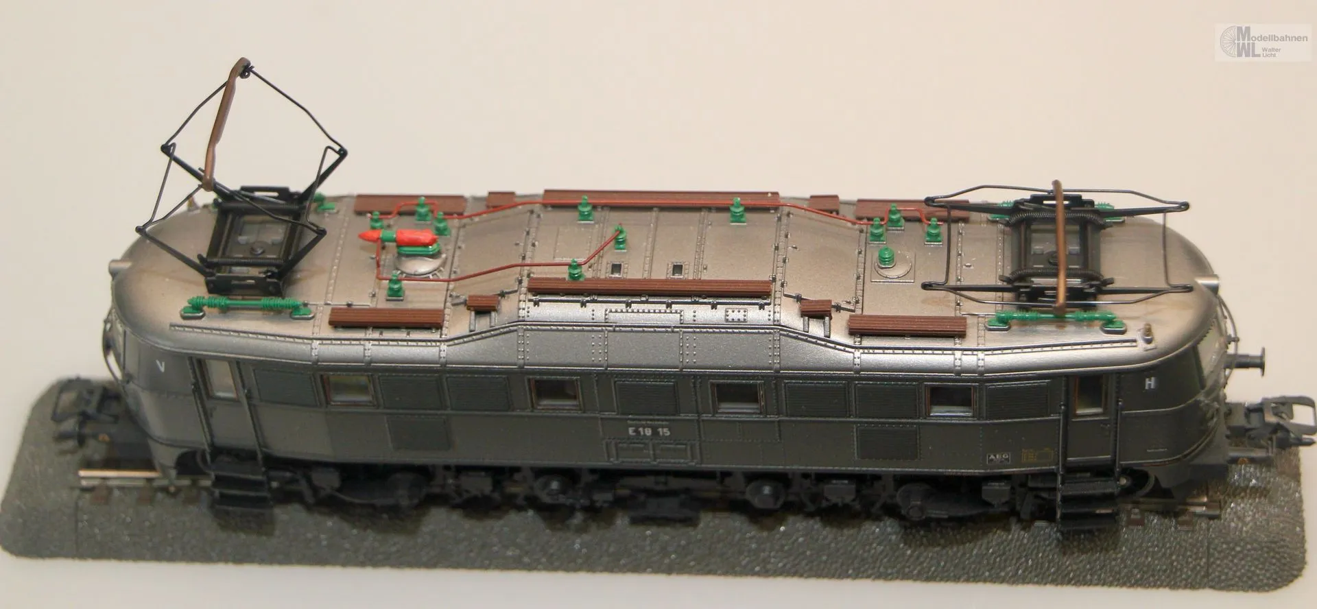 Märklin 37681 - MÄRKLIN - E-Lok E 18 DRG Ep.II H0/WS Digital