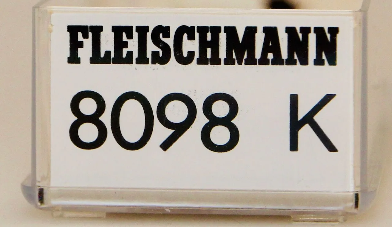 Fleischmann 8098 - FLEISCHMANN - Umbauwagen DB Ep.III 1/2.Kl. AB3yg N 1:160