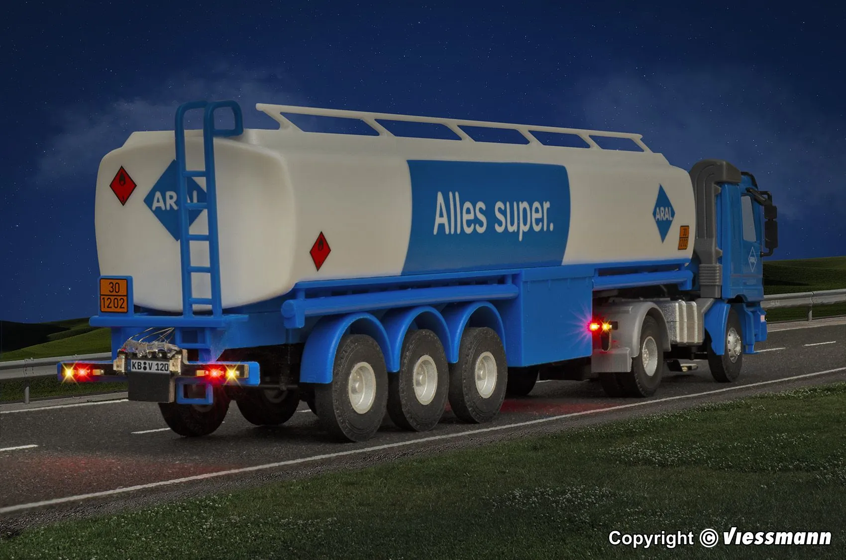 Viessmann 8061 - CarMotion Mercedes-Benz ACTROS mit ARAL Tankauflieger H0 1:87