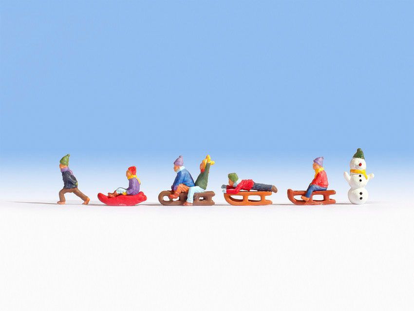 Noch 15819 - Kinder im Schnee H0 1:87