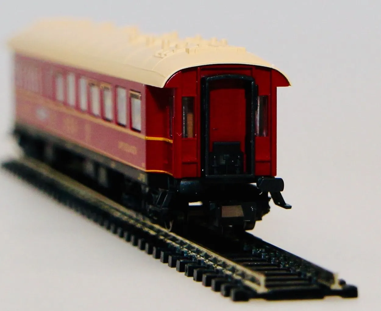 Fleischmann 8633 - FLEISCHMANN - Speisewagen DB Ep.III WR4ü-35 N 1:160