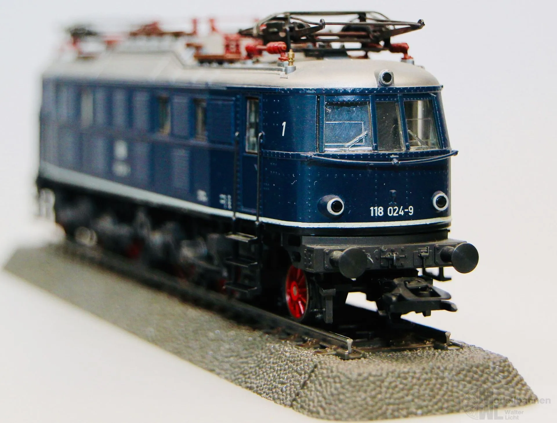 Märklin 3768 - MÄRKLIN - E-Lok BR 118 024-9 DB Ep.IV blau H0/WS Digital