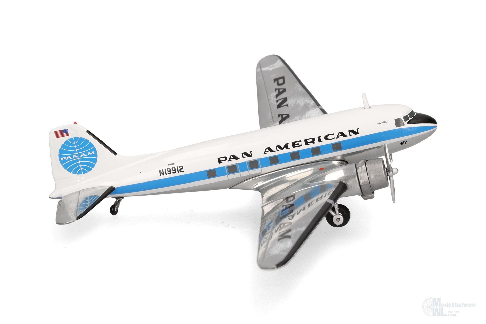 Herpa 573382 - DC-3 Pan Am Clipperle 1:200