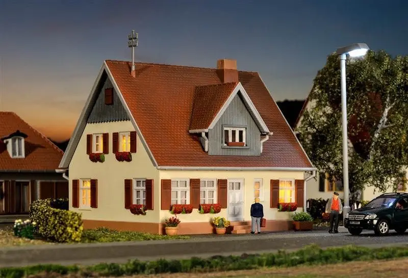Kibri 38713 - Wohnhaus Amselweg H0 1:87