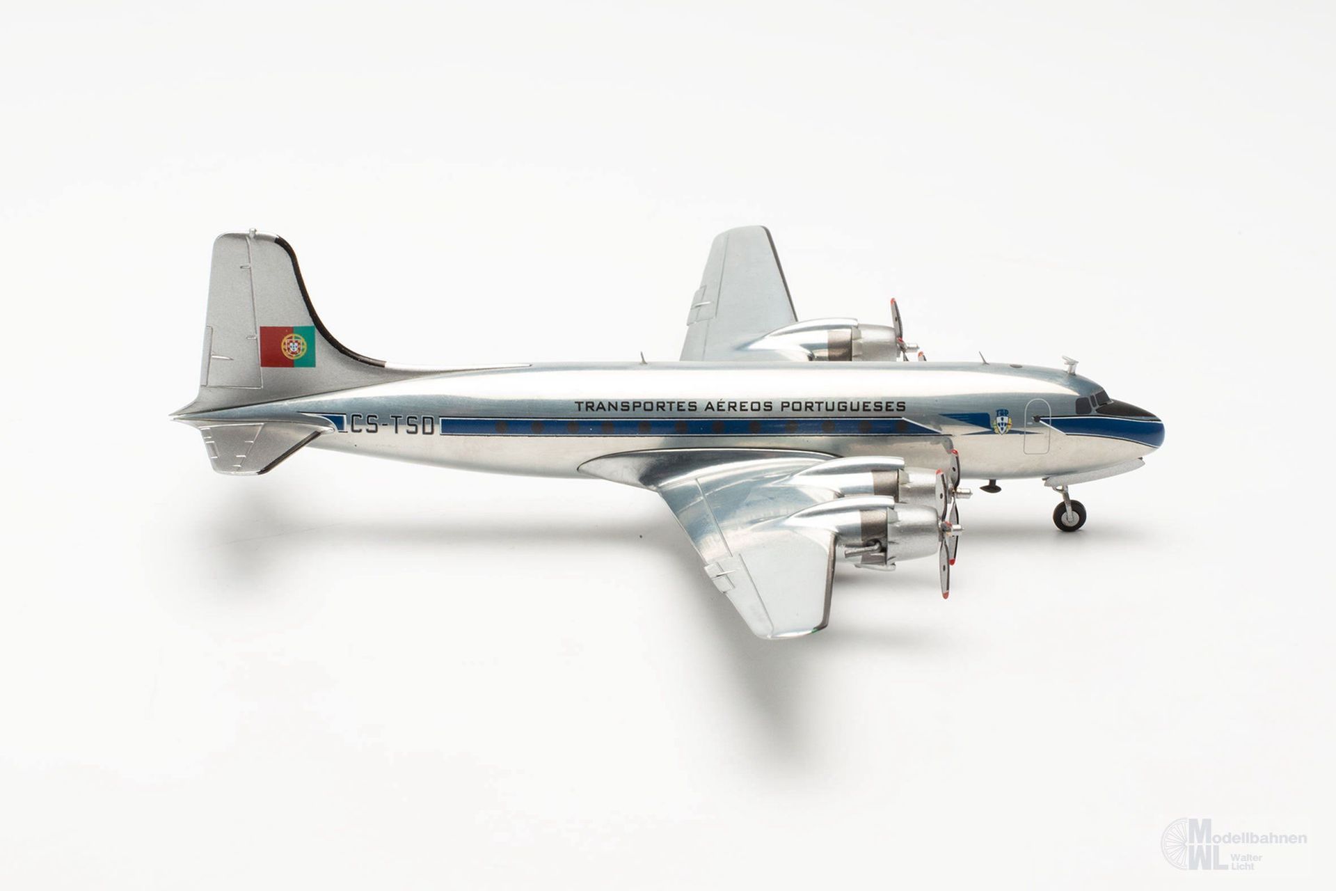 Herpa 572453 - Douglas DC-4 TAP Air Portugal 1:200