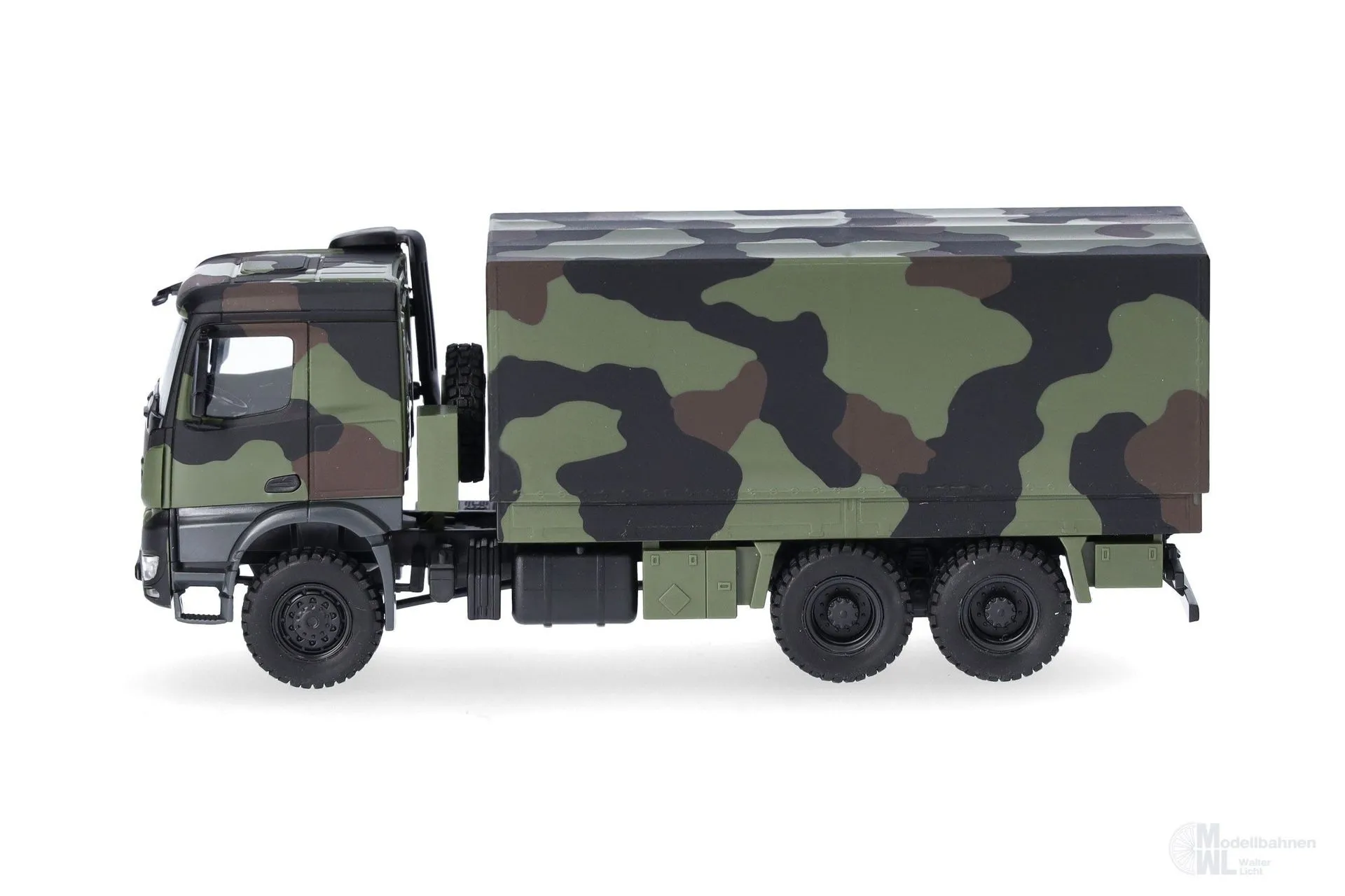 Herpa 746991-002 - Mercedess-Benz Arocs 6x6 Pritsche/Plane Bundeswehr H0 1:87