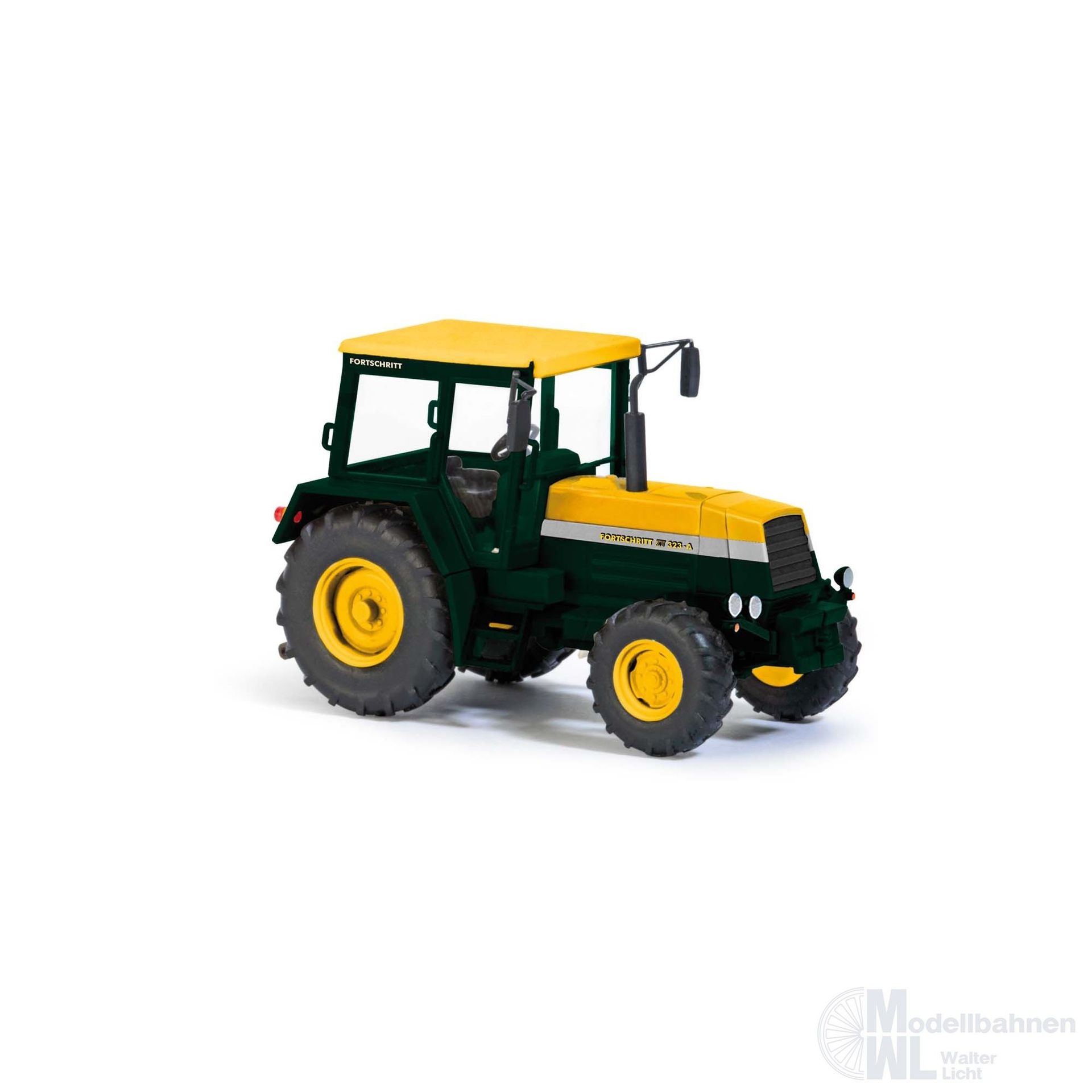 Busch 50421 - Traktor Fortschritt ZT 323 Export H0 1:87 Busch 50421 - Traktor Fortschritt ZT 323 Export H0 1:87