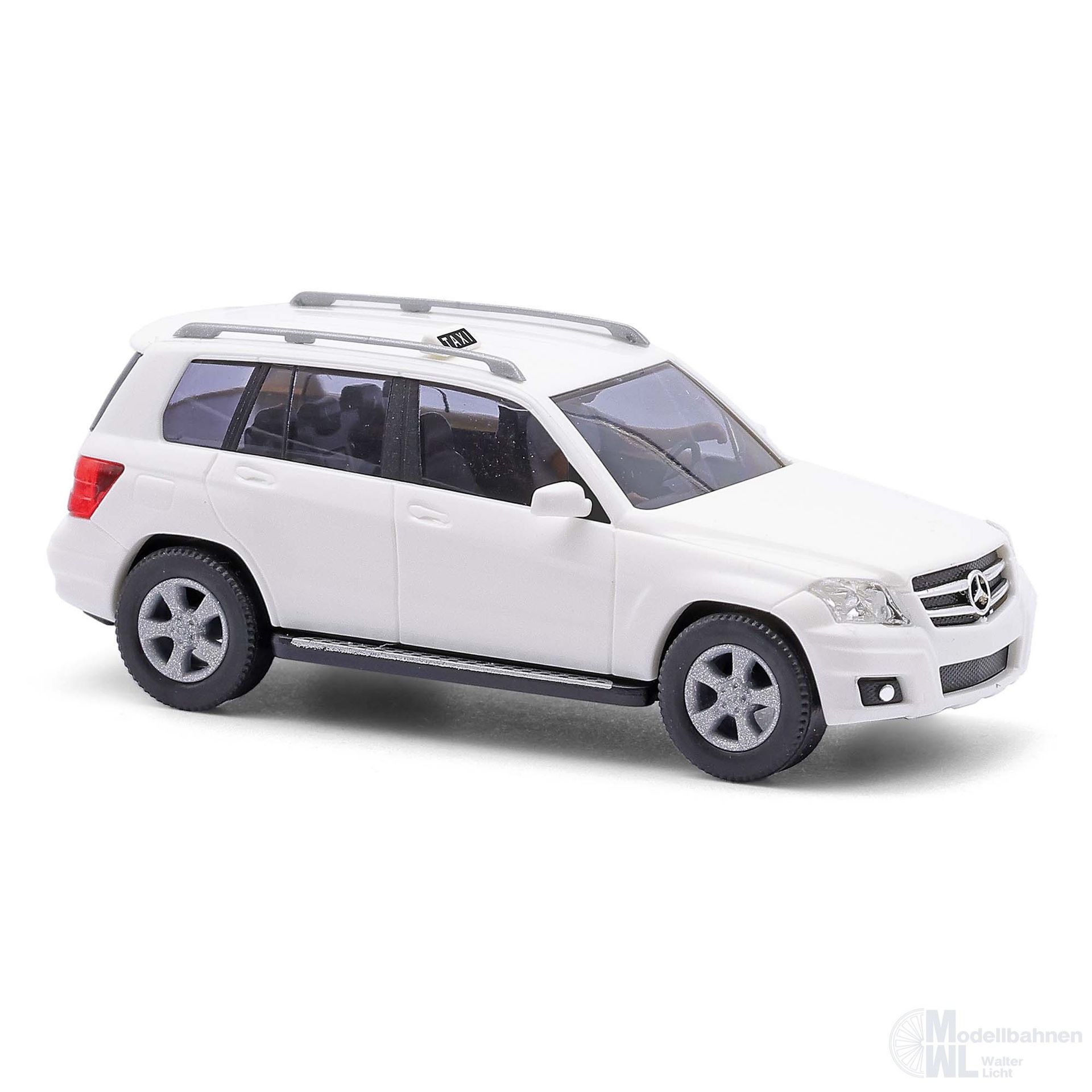 Busch 49773 - Mercedes-Benz GLK Taxi mit Fahrer H0 1:87