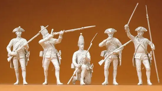 Preiser 57811 - Preußen um 1756 5 Figuren unbemalt Im Feuergefecht 1:24