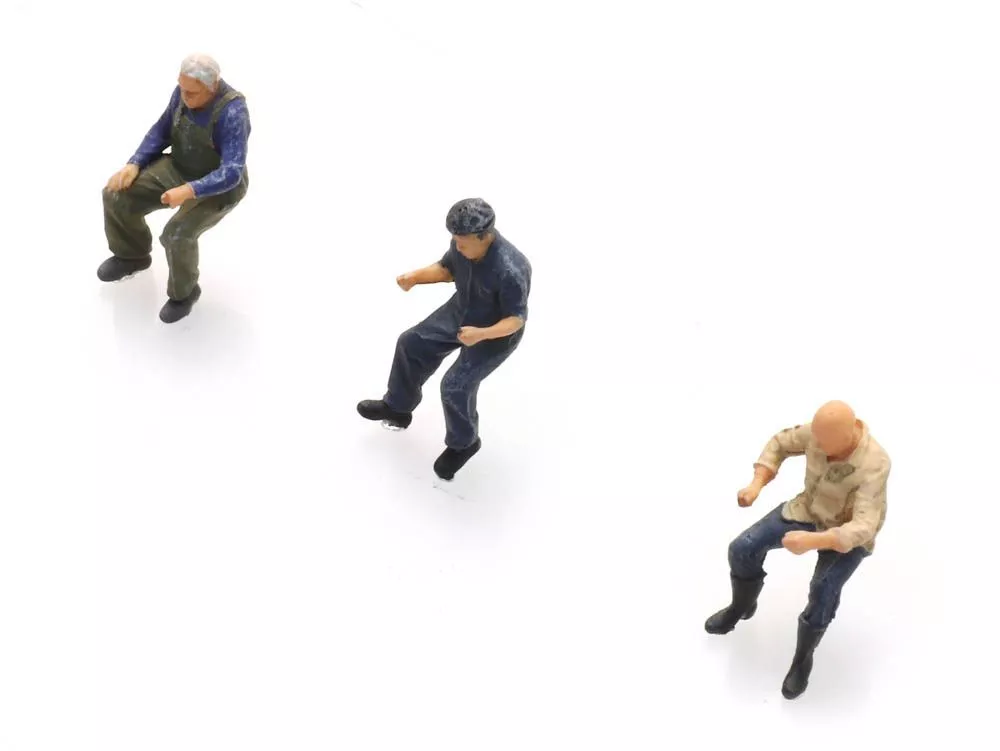 ARTITEC b.v. 5870028 - Traktorfahrer 3 Figuren H0 1:87