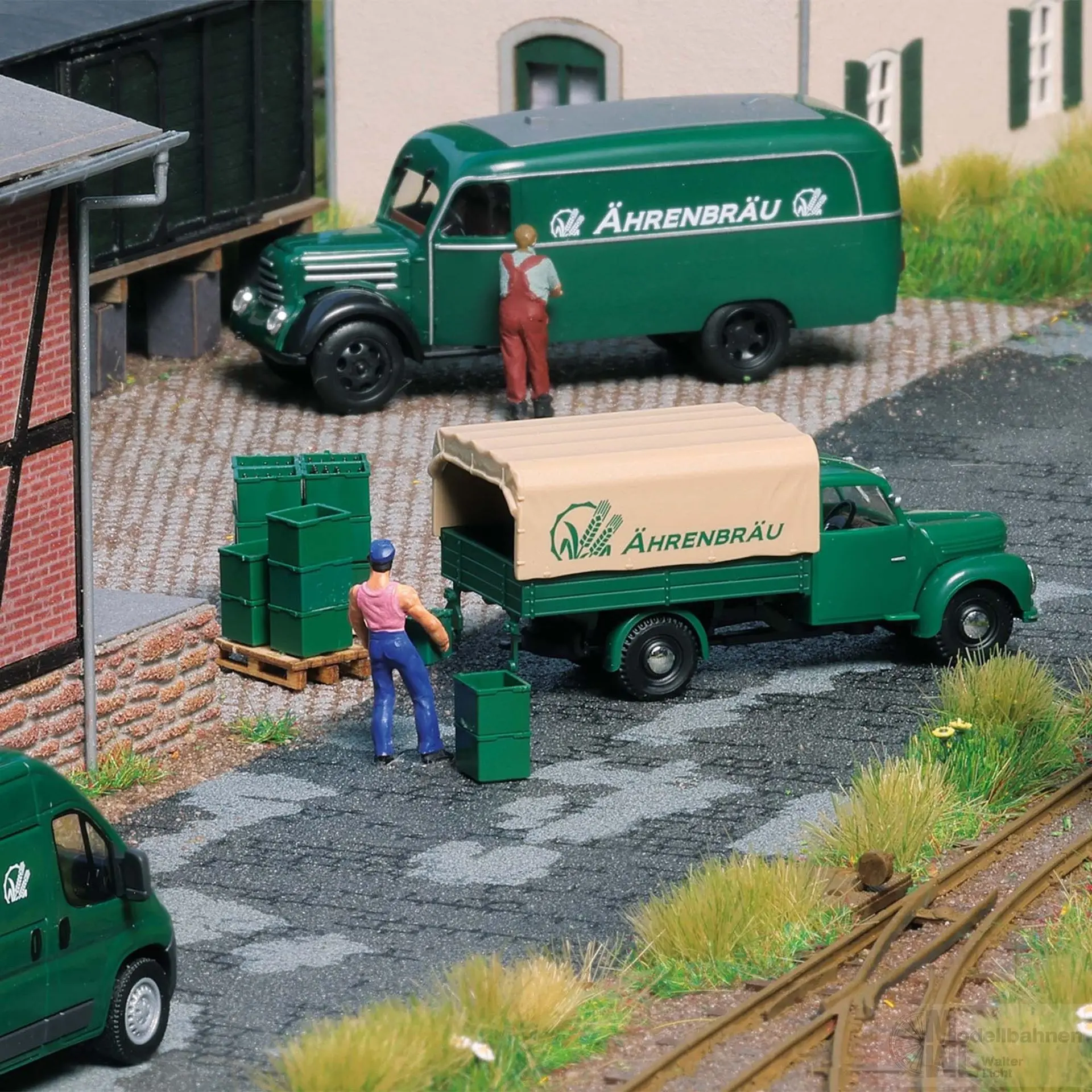 Busch 51821 - Robur Garant K 30 Ährenbräu H0 1:87