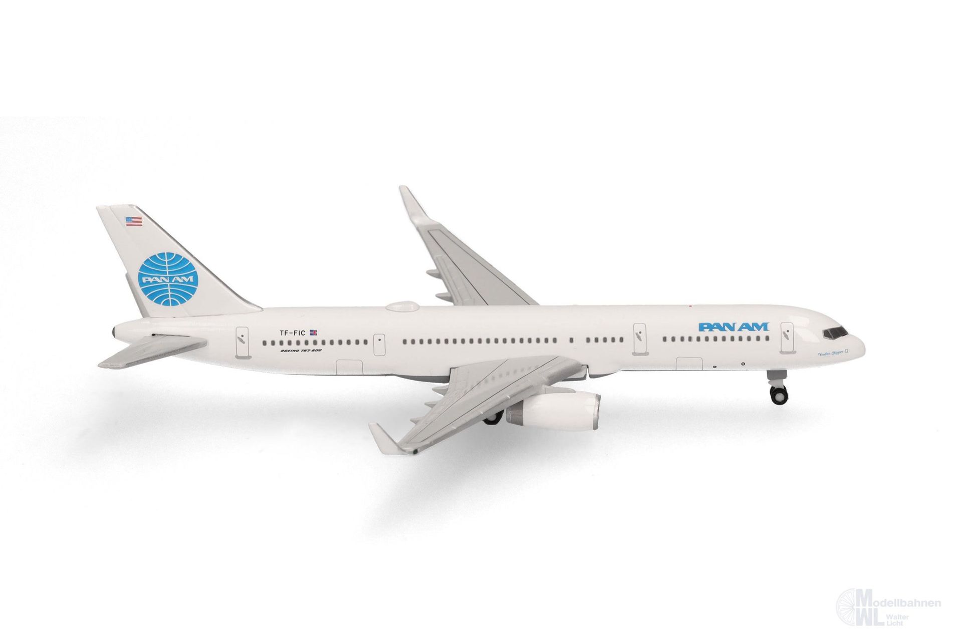 Herpa 538602 - Boeing 757-200 Pan Am Transatlantic 1:500