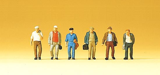 Preiser 75018 - Pendler auf dem Weg zur Bahn TT 1:120