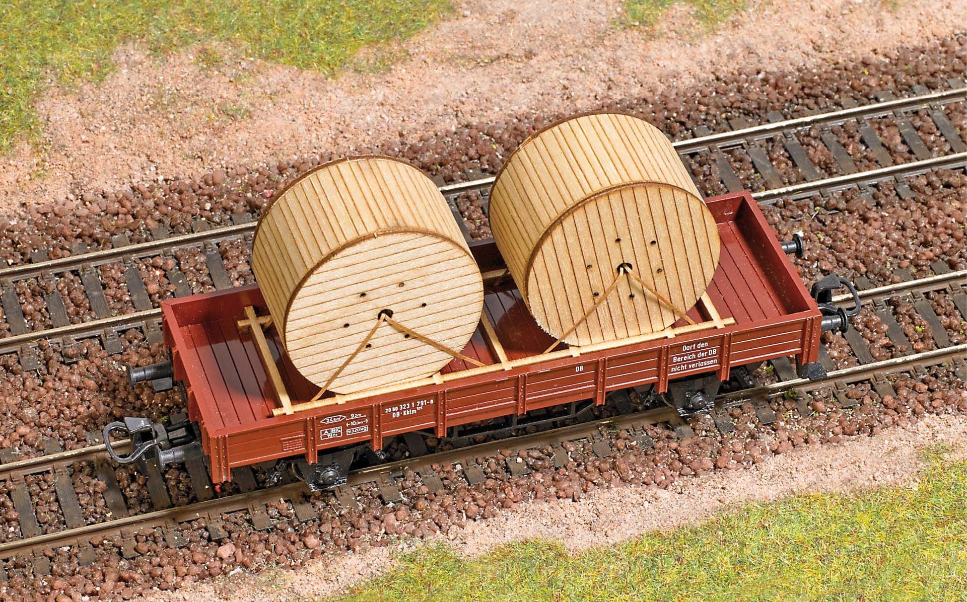 Busch 1688 - Holzkabeltrommeln H0 1:87 Busch 1688 - Holzkabeltrommeln H0 1:87