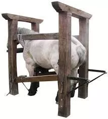 ARTITEC b.v. 316080 - Beschlagstand, Pferd und Hufschmied N 1:160