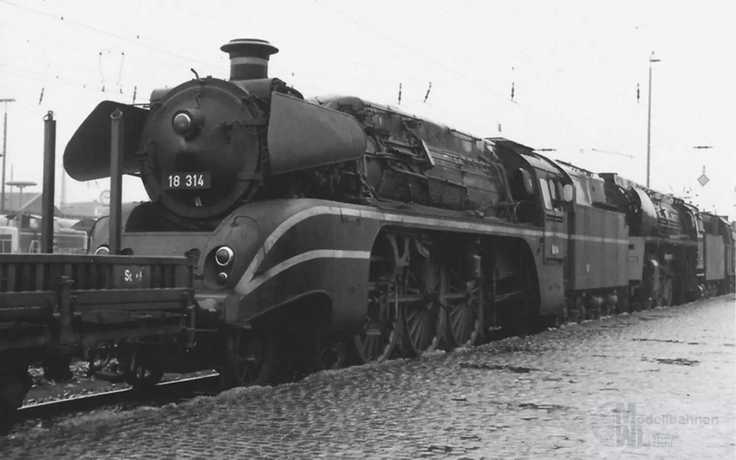 Arnold 9079 - Dampflok BR 18 314 DR Ep.III Kohlefeuerung schwarz TT 1:120