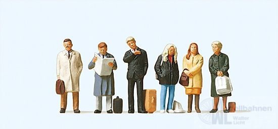 Preiser 10411 - Wartende Reisende H0 1:87
