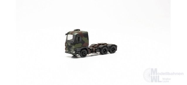 Herpa 747028 - Mercedes-Benz Arocs 6x4 ZM Bundeswehr flecktarn H0 1:87 Herpa 747028 - Mercedes-Benz Arocs 6x4 ZM Bundeswehr flecktarn H0 1:87