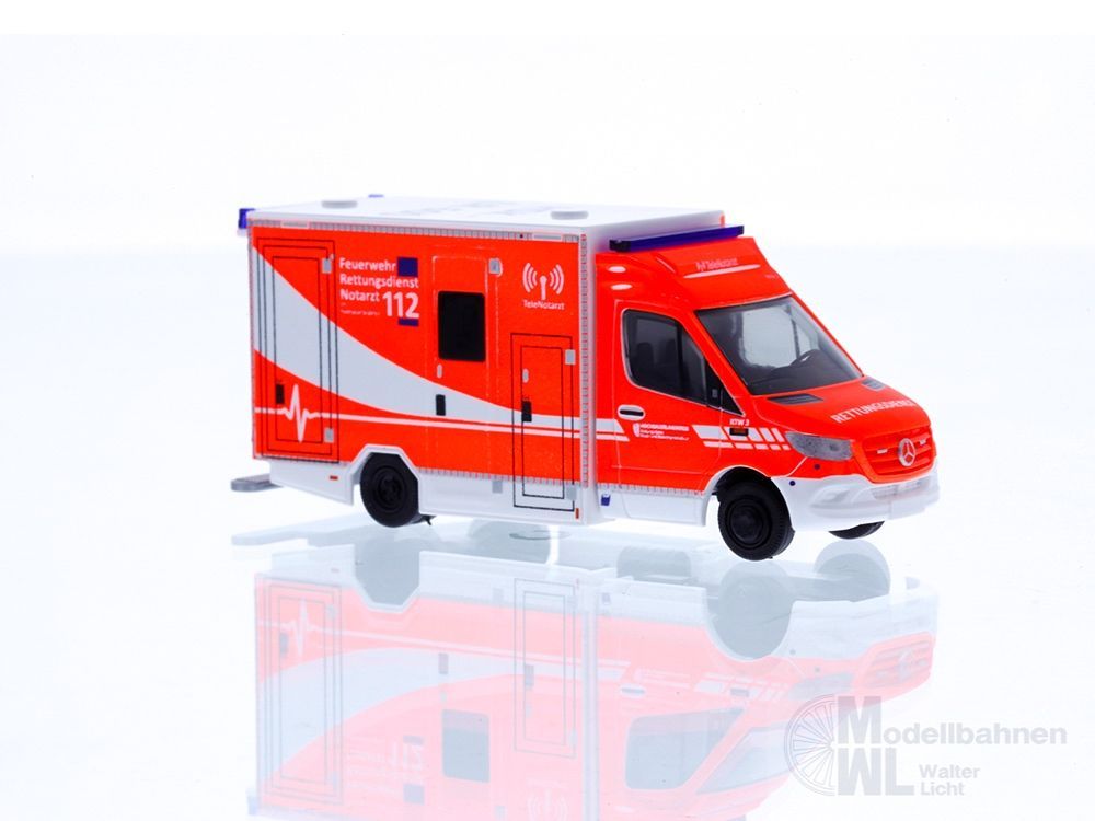 Rietze 76118 - GSF RTW ´18 Rettungsdienst Hochsauerlandkreis H0 1:87
