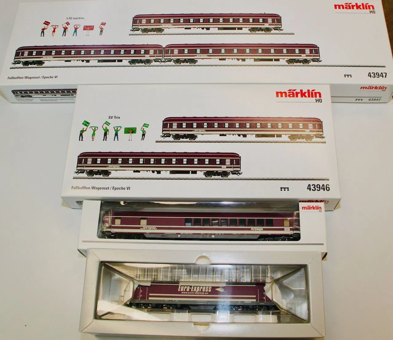 Märklin 36626 - MÄRKLIN - EuroExpress Sonderzug Lok und 6 Wagen H0/WS Digital