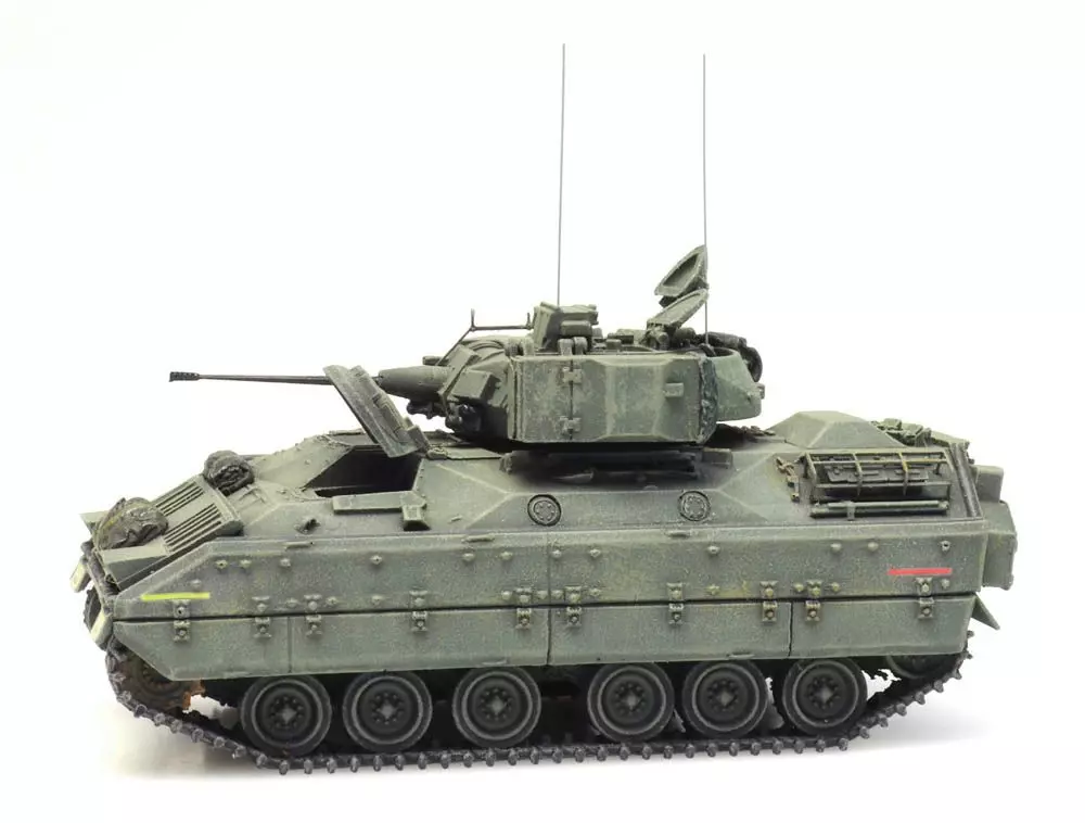 ARTITEC b.v. 6870267 - US M3 CFV Bradley forest green H0 1:87