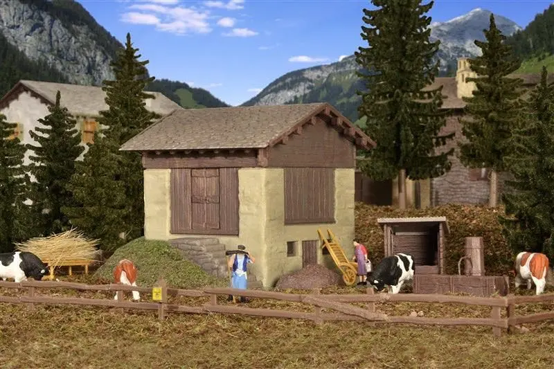 Kibri 38814 - Stadel mit Zaun in Grevasalvas H0 1:87