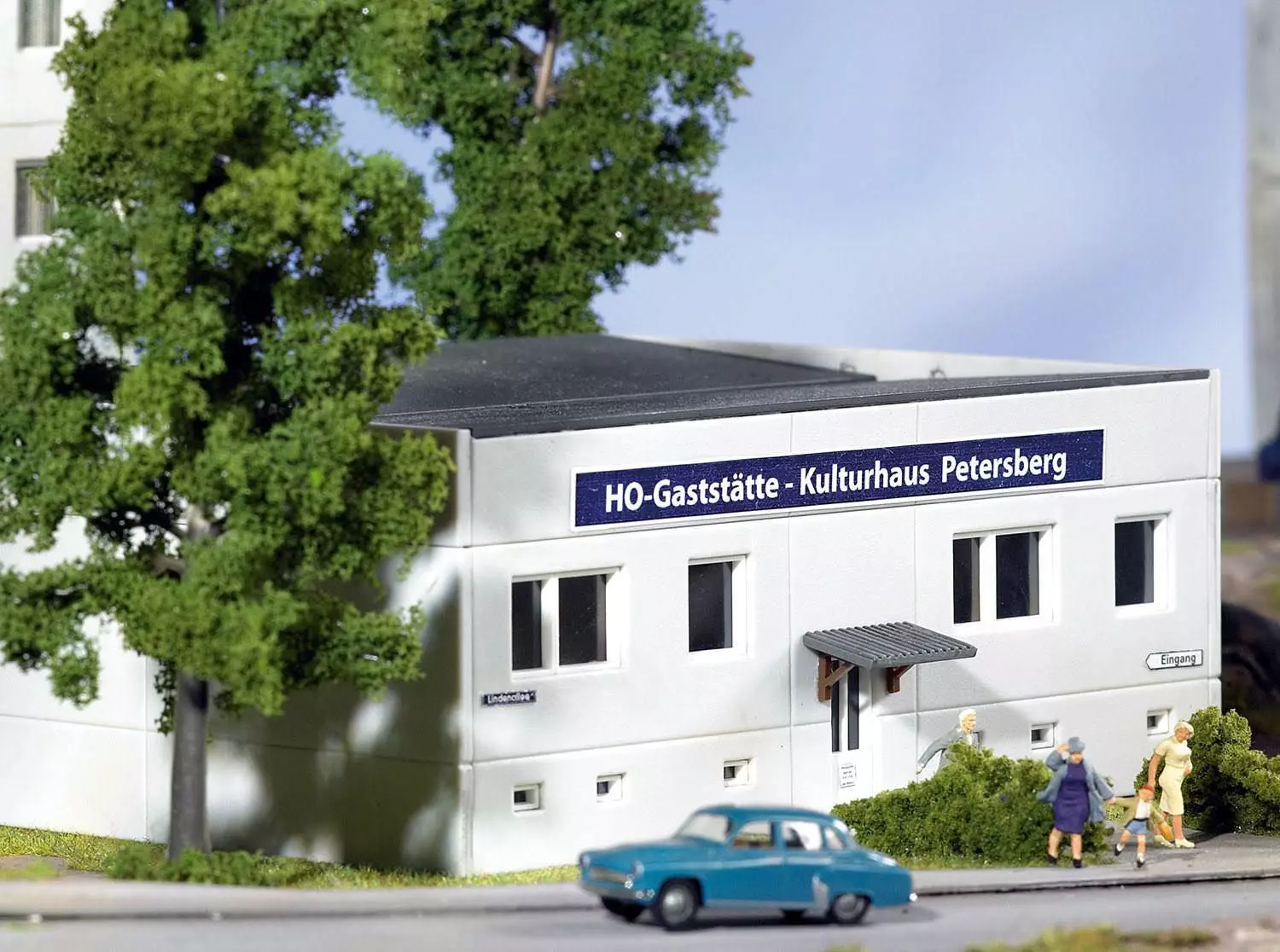 Piko 61148 - Plattenbau Gaststätte